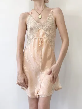 1920s Peach Silk Step In (S/M)