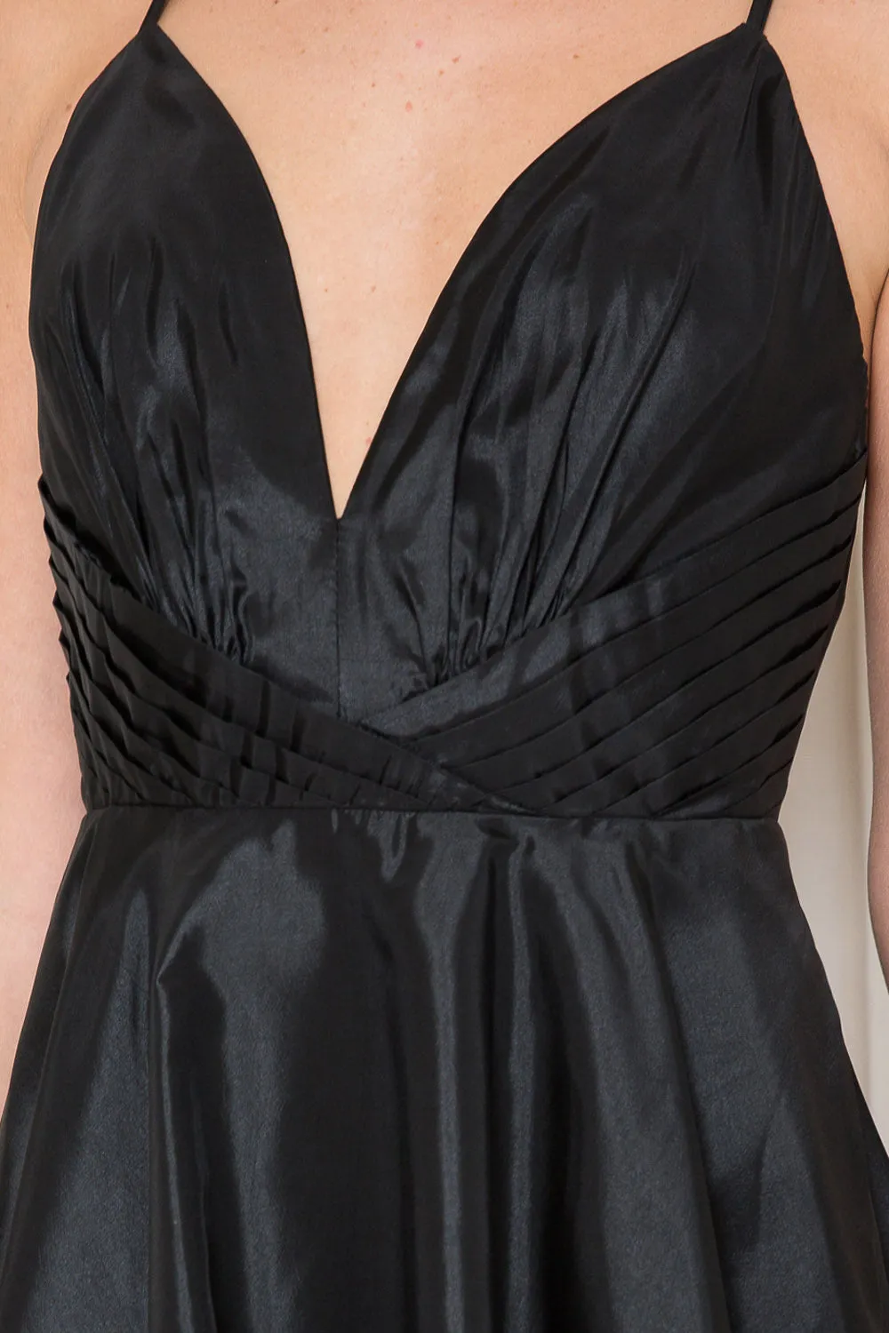 BLACK LADIES DEEP V LINE MINI DRESS