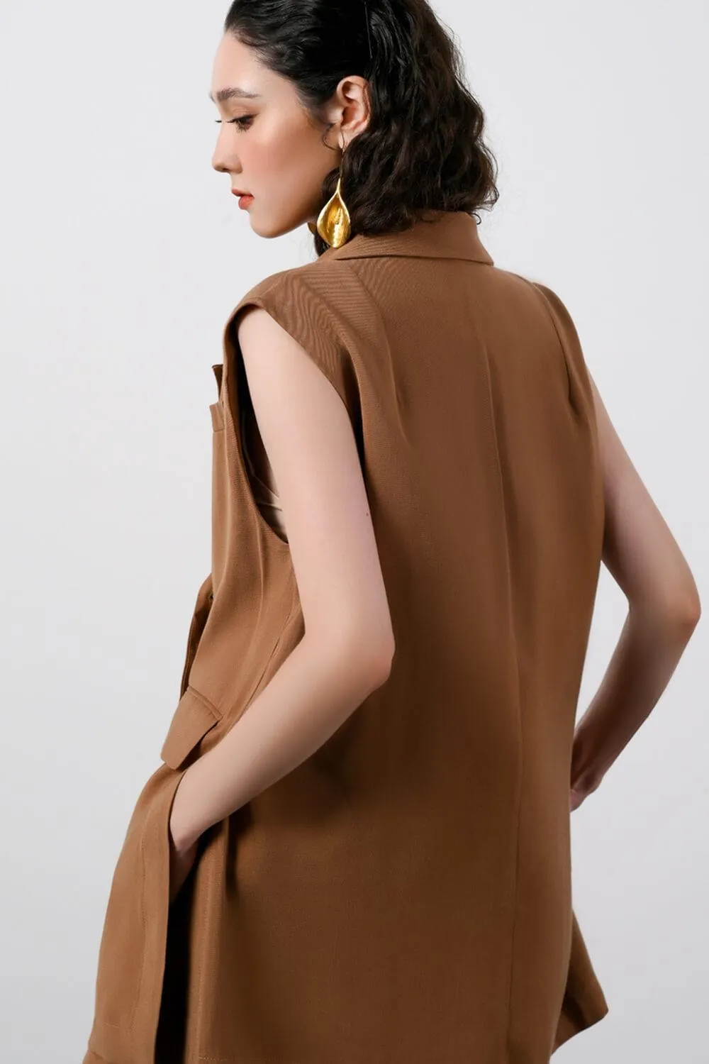 Carthy Sleeveless Coat
