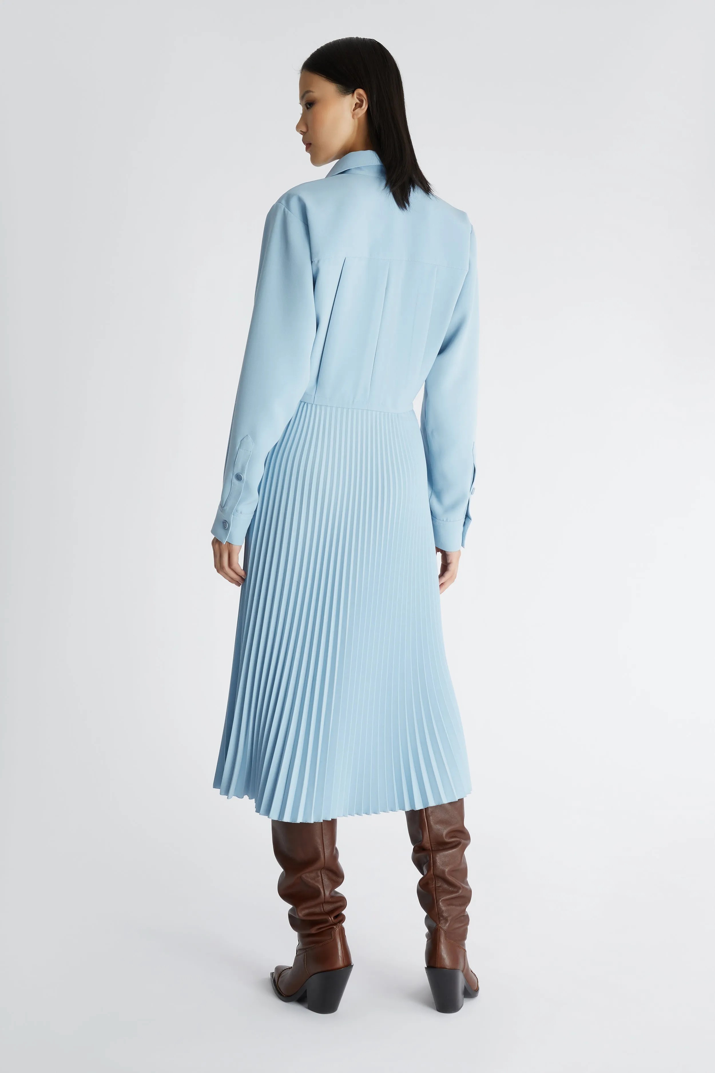 Chemisier dress with pleated skirt and pockets