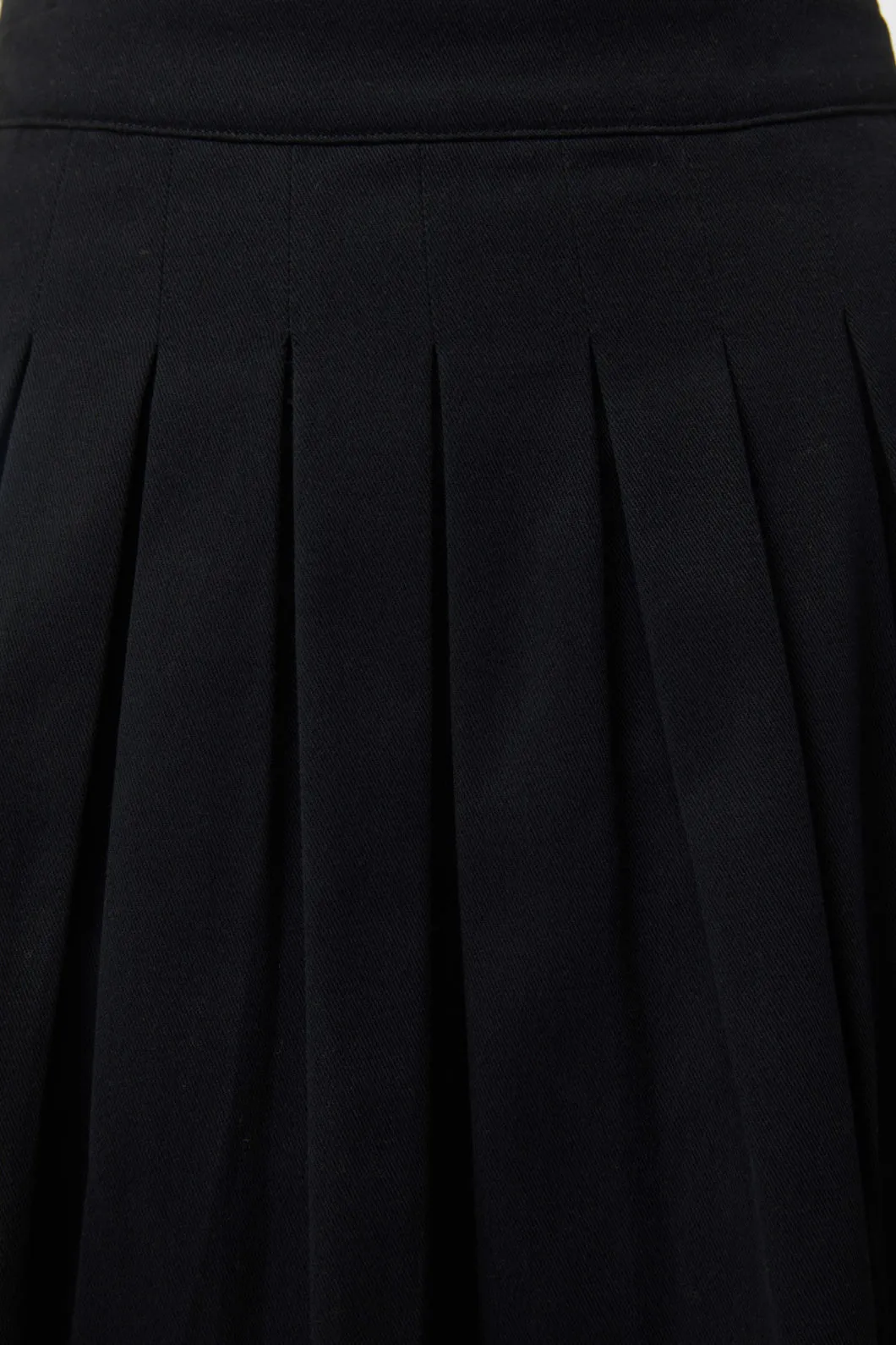 Classic Goth Pleated Skirt
