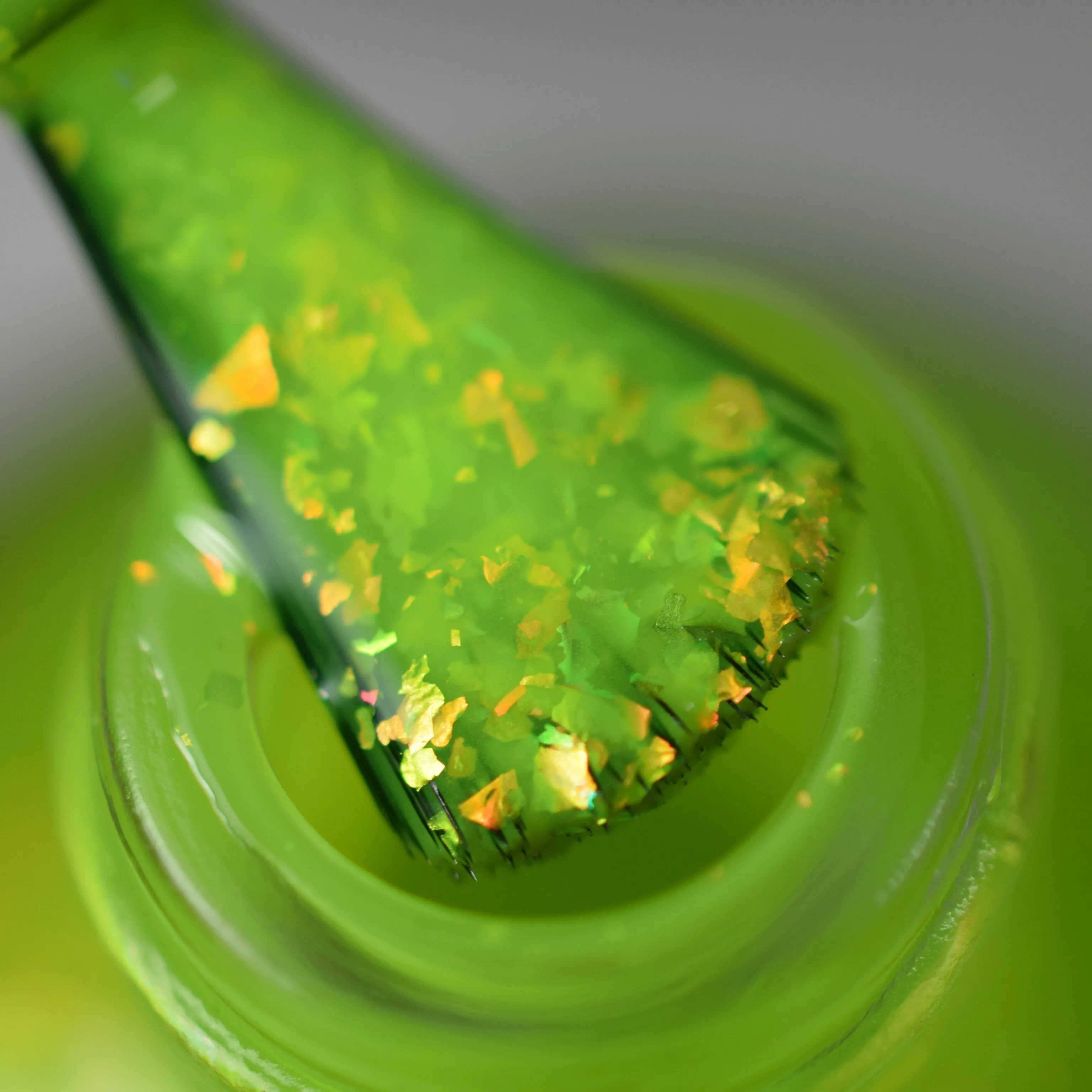 KBShimmer - Nail Polish - Easy Glowing