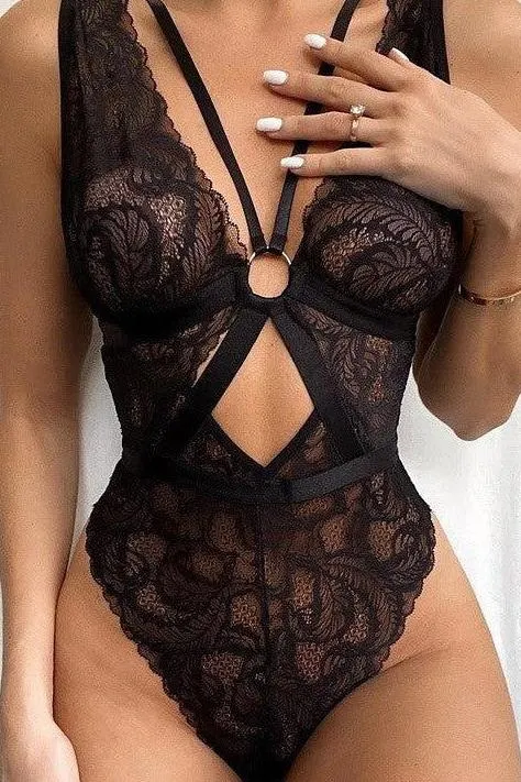 Live In The Moment V Neck Teddy - Black
