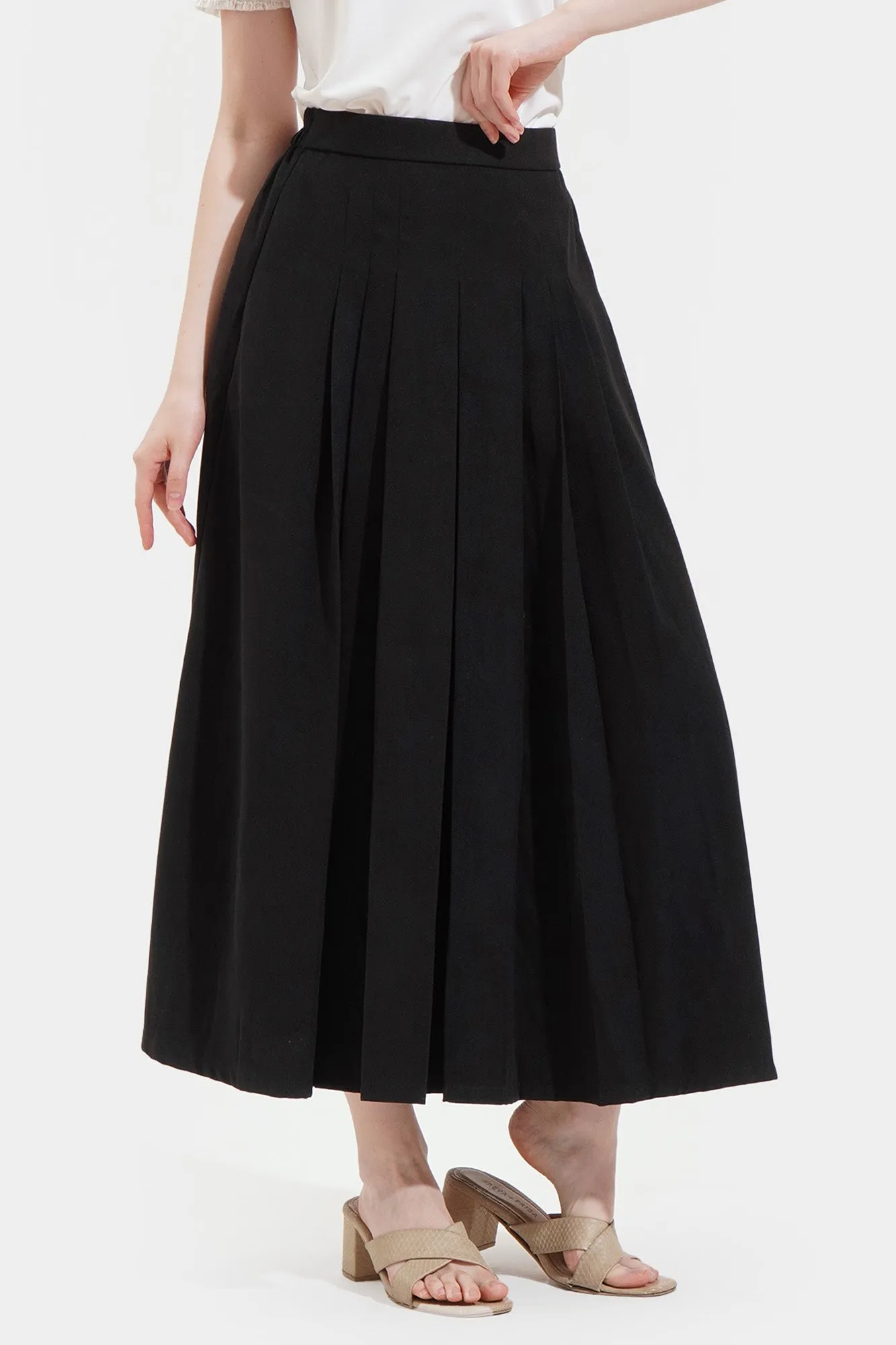 Pleated Skirt