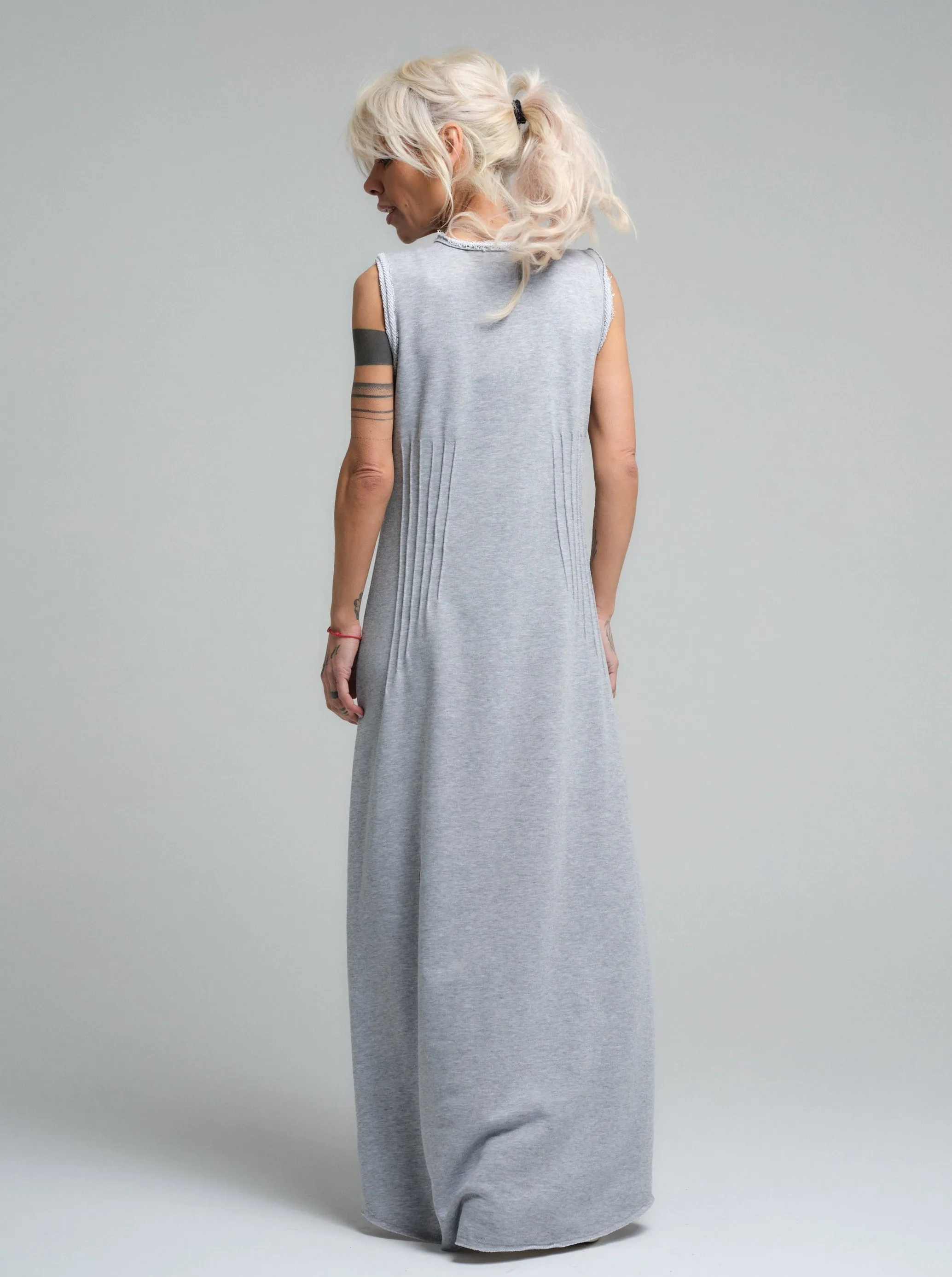 Relaxed-Fit Grey Maxi Dress